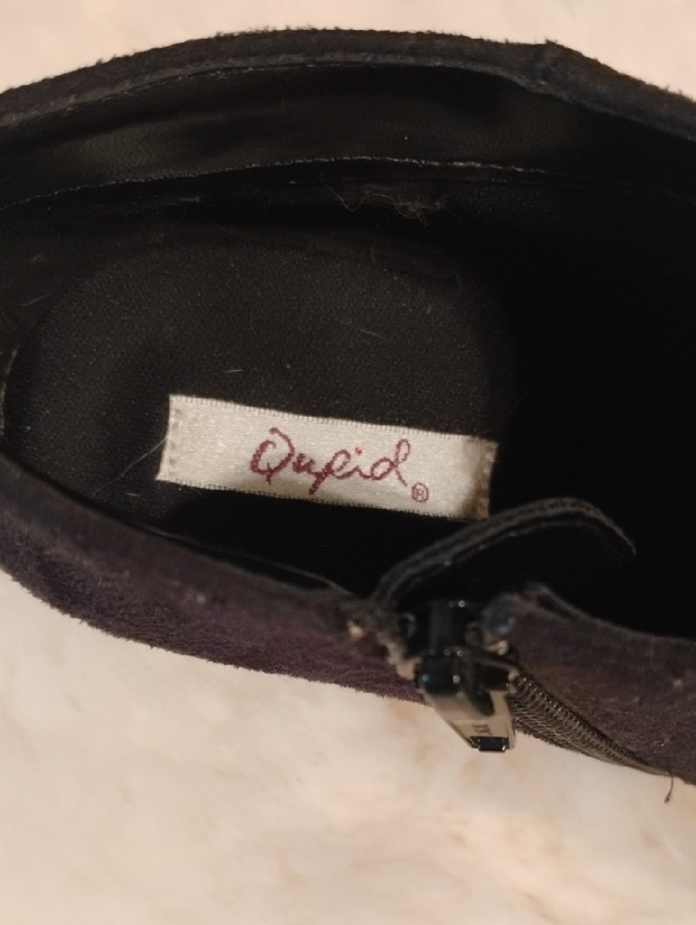 Shoes - Picture 3 of 4